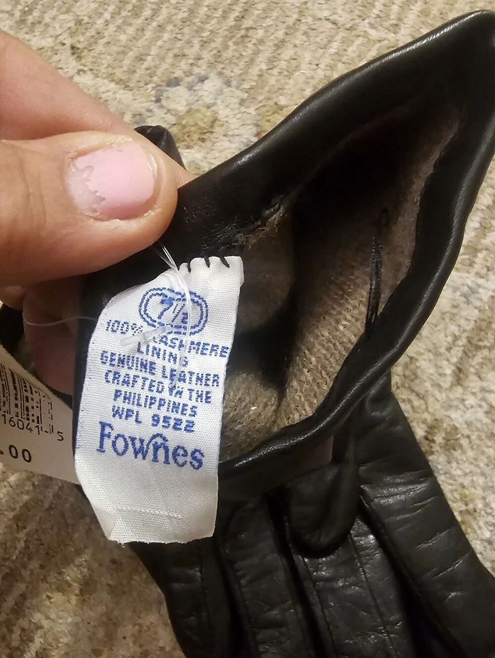 NWT Vintage Fownes Black Leather Gloves With Cashmere Lining Sz 7.5